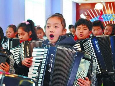 招聘西双版纳手风琴家教老师